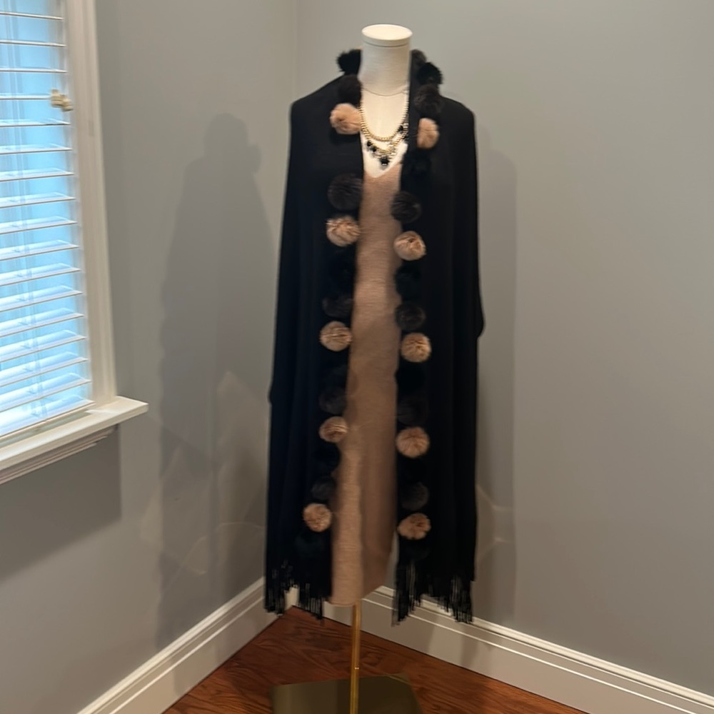 Formal black wrap with rabbit fur trim